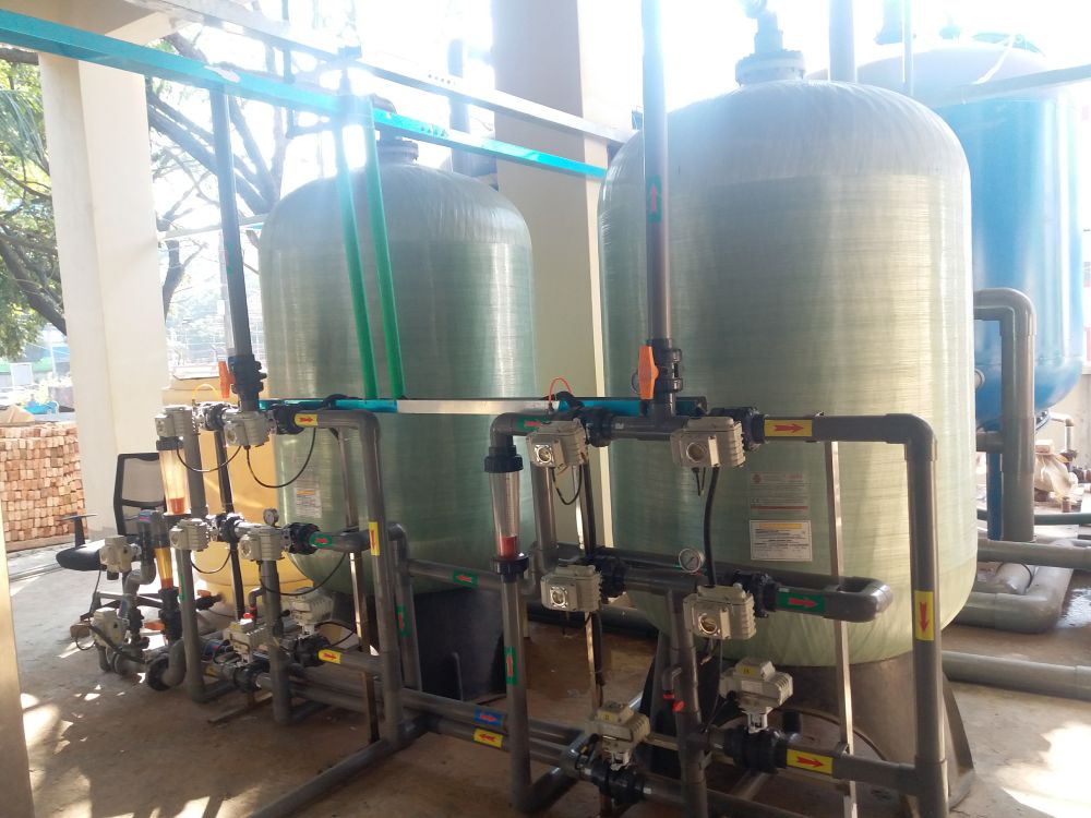 孟加(jia)拉國60m3ph輭(ruan)化(hua)水(shui)工(gong)程